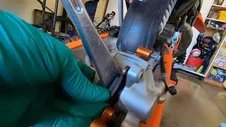 KTM 300xcw Brakes and Bleed using MightyVac pump