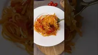 Спагетти в томатном соусе