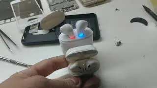Наушники от apple airpods очень смешная копия