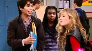 Jennette McCurdy iCarly speaking in Italian