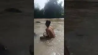 Ngintip mandi di sungai ( SUKABUMI PUNYA CERITA )