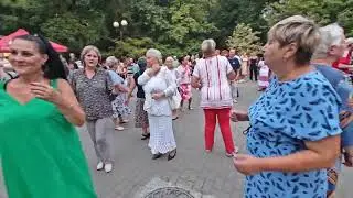 1.09.24г..."ОСЕНЬ Не ПЛАЧЬ"... Аi-306...звучит на танцполе в Гомеле...