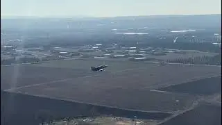 Hidrolik arızası yaşayan bir Terminatör uçağımız halat ve kanca yardımı ile duruyor.