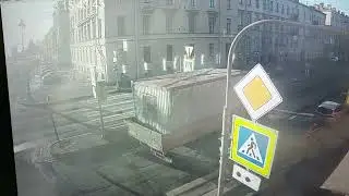 В Петербурге второклассник попал под «КамАЗ»
