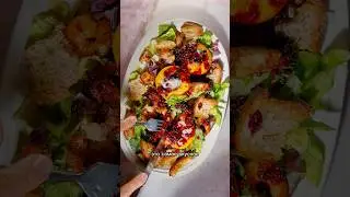 Самое вкусное блюдо этого лета!  Салат с запечеными персиками #рецепт