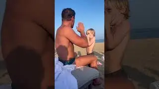 Конор Магрегор тренирует сына