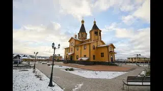 Литургия  в храме в честь иконы Божией Матери 