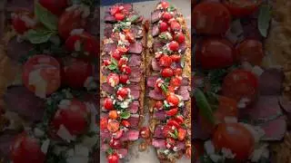 Cheesy Garlic Bread with Steak Bruschetta #recipes #garlicbread #steak #shorts #bruschetta #food