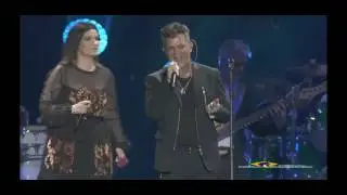 Laura Pausini y Alejandro Sanz- La Fuerza del Corazón