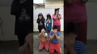 Tante Tante culik kami dong😁 