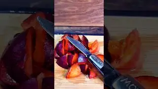 Sharp Barlow Pocket Knife Slicing Plumb