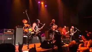Five Finger Death Punch - Coming Down (LIVE in Moscow 8.12.2013) HD