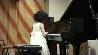 Е. Олёрская К ЗВЁЗДАМ исп. Дарья Дю (6 лет, 1 - й год обучения)