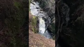 A walk to Three Shires Head #peakdistrict #riverside #waterfall