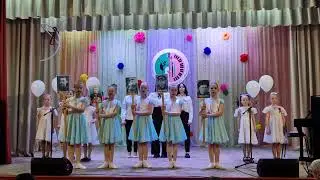 Белые шарики  МБУДО«Глинищевская детская школа искусств»