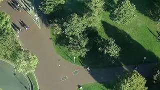 Люди в парке