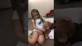 Сабина и обезьянка
