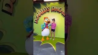 Back for the first time! DISNEY Donald’s Dinosaur Bash and Daisy #disney #disneyworld