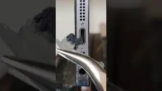 TEST: Cleaning iPhone charging Port with hot glue and compressed air ❌ 