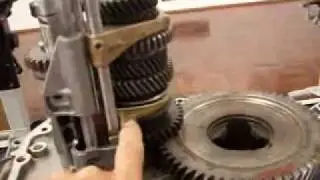 Caixa de transmissão Renault Clio-Aula desmontagem-Parte 01-Renault Clio Gearbox Rebuild
