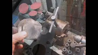 Изготовление дисков  из  листового  металла  на  токарном  станке.