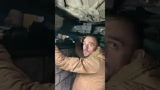 Чтобы снять глушитель его надо разрезать. Мазда