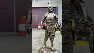 Интерьерная скульптура «Воин». Выполнен из бронзы