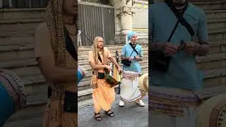 Spontaneous stop over for Chanting Hare Krishna Mahamantra