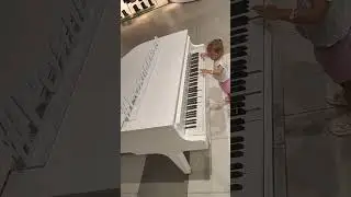 Рояль играет сам🎹
