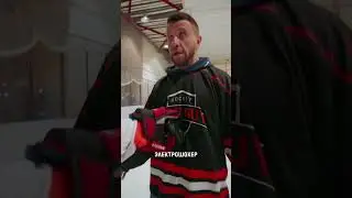 Лайфхак! Как выигрывать силовую борьбу у борта💪🏻🤫#спорт #юмор #хоккей #madguy