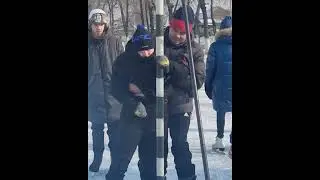 Уроки Адаптивной физкультуры. Коньки 1 раз. 28.02.2024