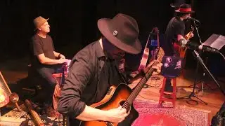 Lookin' Out My Back Door (CCR) - Show Sid Folk's Trio 15 anos