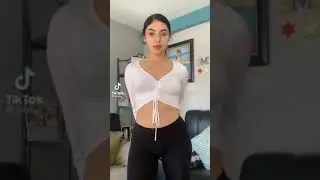 DAR TAYT GİYİP FİZİĞİNİ SERGİLEYEN ÇITIR BAYAN 