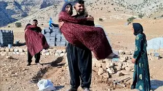 Embracing Fatemeh in Javad's arms: Mina laughs from the bottom of his heart ...