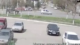 Страшное ДТП со смертью пешехода попало в объектив видеокамеры