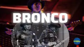 Does it work to bring two bassists in a band?