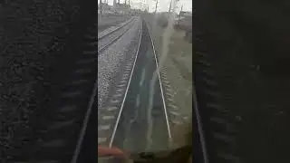 Жесть смотреть. Мужика зарезал насмерть позд и ни кто не останавливается
