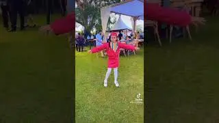 ladasha bele dancing Indian style😅