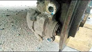 Как вдавить поршень заднего суппорта Citroen Xsara