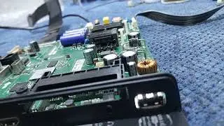 USB порты. Обычный 2.0  и сервисный 3.0