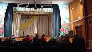 12 Юная модель