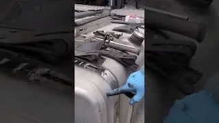 РЕЗУЛЬТАТ И ПОЛНОЕ ВИДЕО ПРОЦЕССА СМОТРИ НА КАНАЛЕ #полировкаалюминия #полировкабака #чистимбак