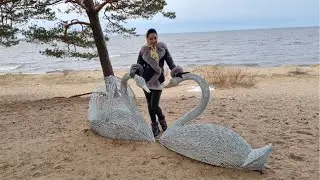 I Walk at the sea with headscarf