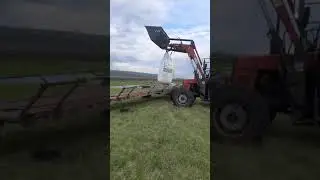 Беларус82 . Разгрузка удобрения куном . #Shorts