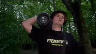 УКРОЩЕНИЕ ДЕДПУЛА С КОЛОНКОЙ В ЛЕСУ