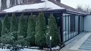 Безрамное остекление веранды. 3 сдвижных и 3 глухих конструкций