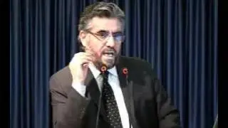Dokuz yaşında bir kızın başını örtmesi farz mıdır?