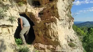 I found the cave full of treasure !!!