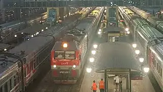 ЭП1М-657 с поездом №554 Оренбург — Новороссийск прибывает на станцию Ростов-Главный