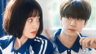 🍿Homeless boy and poor girl have a crush on each other and hug together for warmth😳